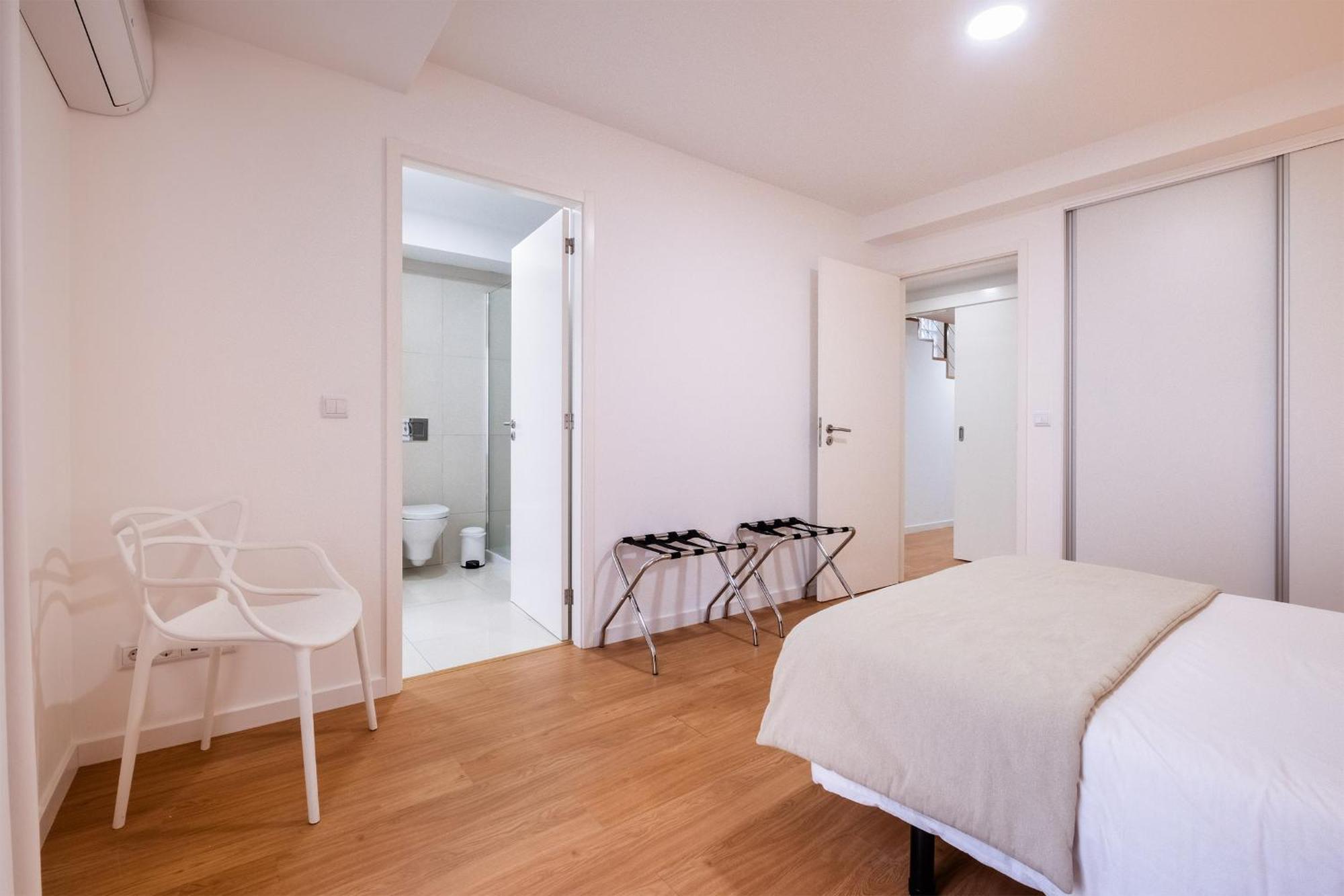 Ponta Delgada Flats - Host & Chill Apartment Exterior photo